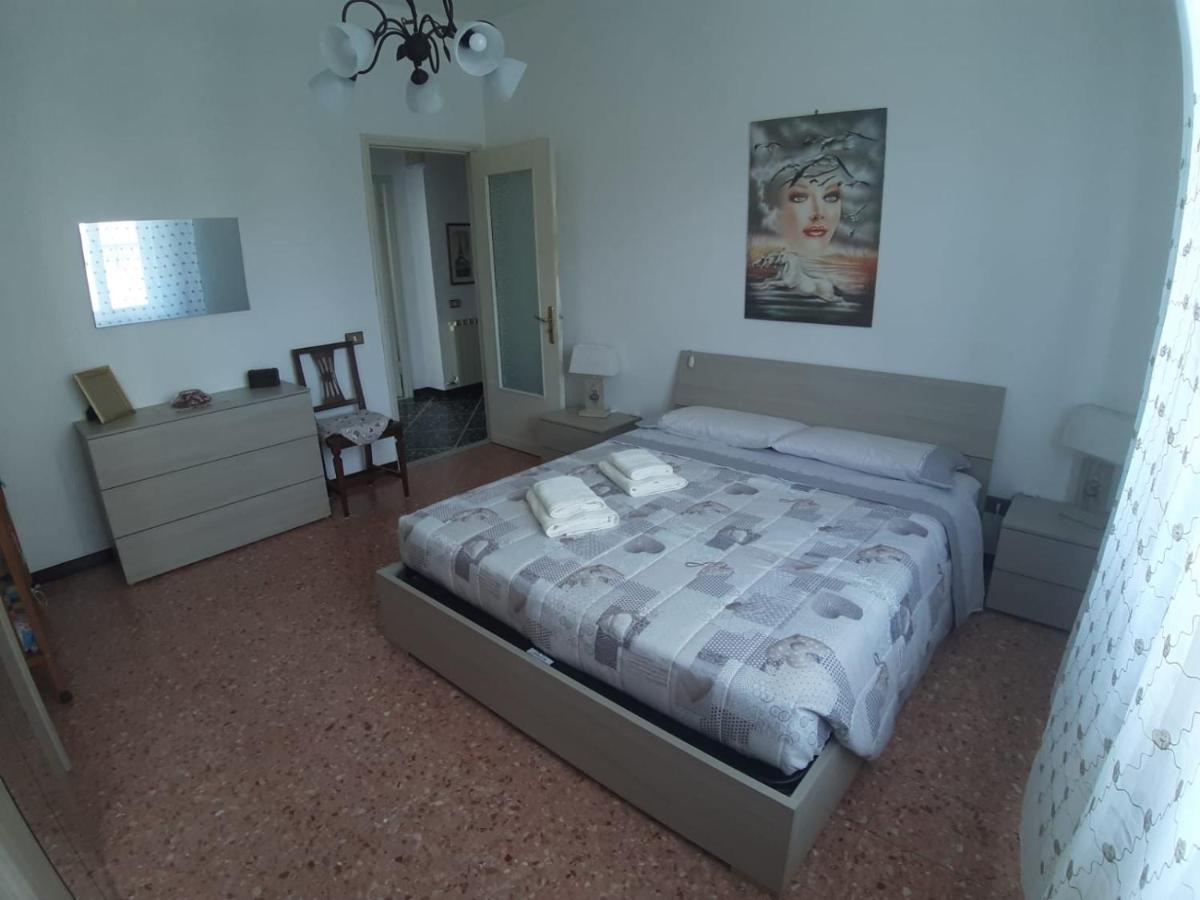 Appartamento Centrale Fino A 8 Posti Letto Pontremoli Exterior photo